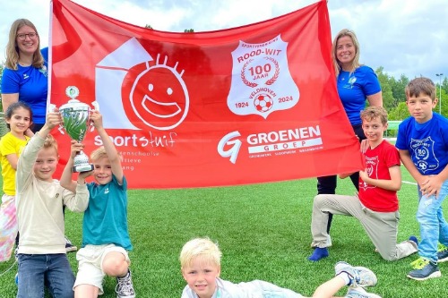 Foto sportende kinderen op bso