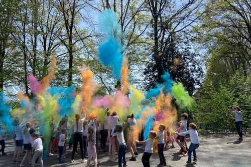 Foto bij Color Run Meerhoven 2023