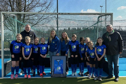 Shirtoverhandiging sponsoring jongste jeugd VMHC Basko